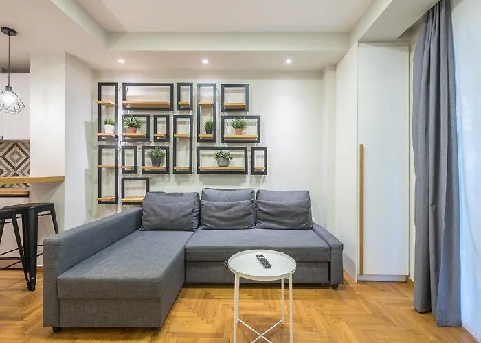 Pame Rentals - Walk Distance To Acropolis With A Charming Design